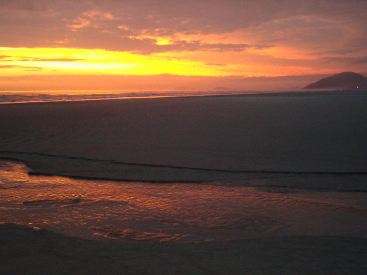 Chales Ancoradouro - Frente Ao Mar Praia de Boraceia Dış mekan fotoğraf